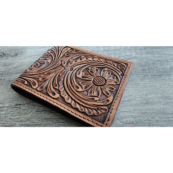 Mens Tan Leather Bi-fold Wallet Floral Tooled by Ranger Belt Company IWR-1B - Picture 4 of 10